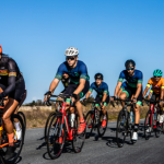 Márcio Velho da Silva mostra como o ciclismo de estrada une velocidade, técnica e bem-estar em uma verdadeira arte sobre duas rodas.